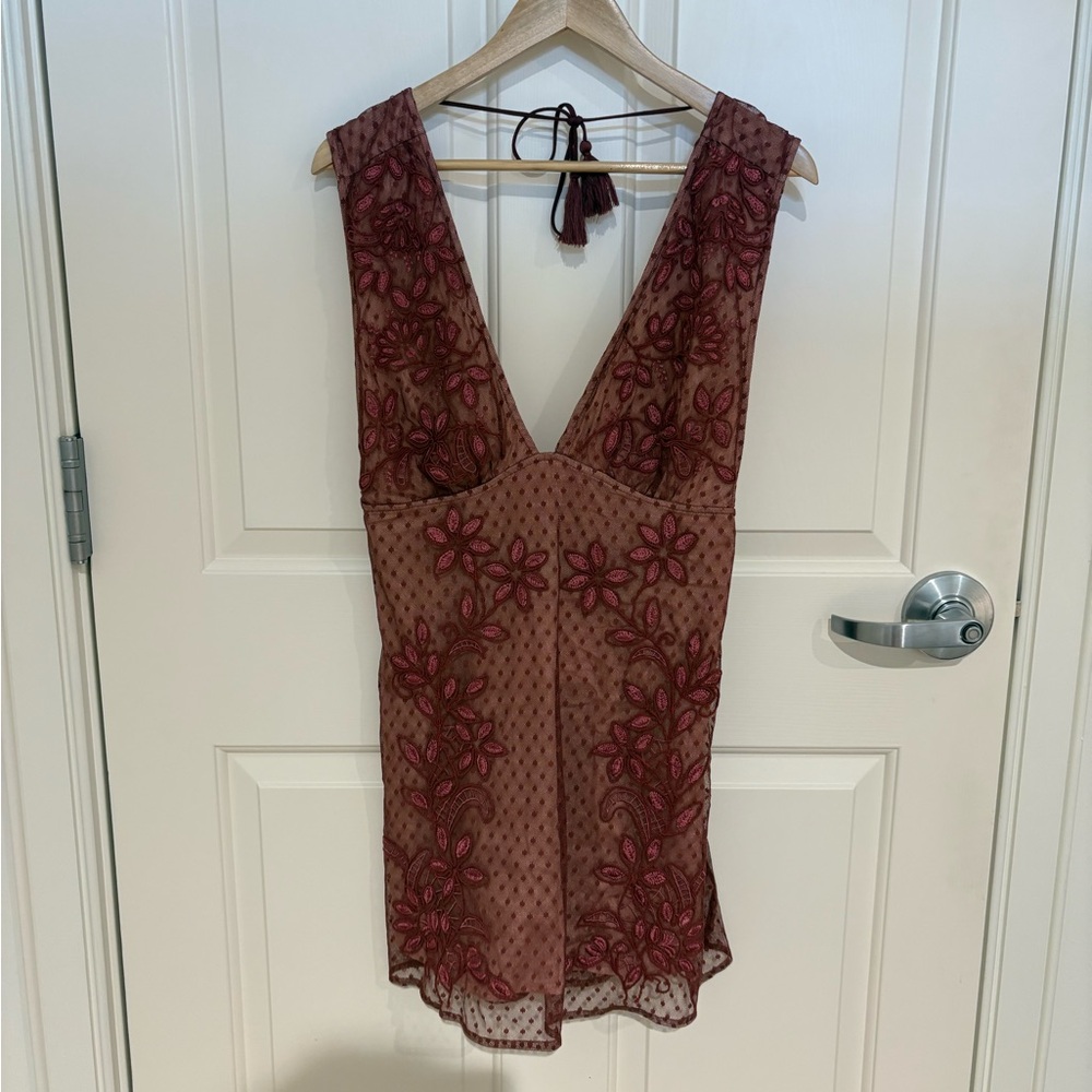 NWT Free People Sundown Plunge Neck Lace Mini Dress Size Medium - Picture 2 of 7